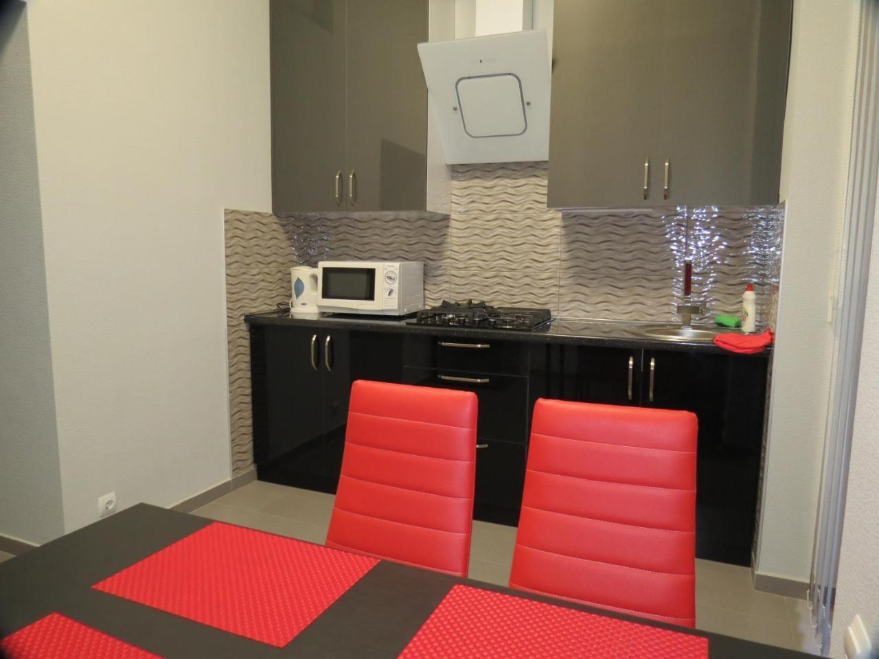 Three Rooms Apartment Tbilisi Exterior photo